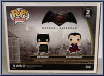 Batman vs Superman (Metallic) from Batman - Batman v Superman Pop! manufactured by Funko [Back]