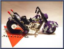 Throttle's Strike Bike Chopper from Biker Mice From Mars - Freedom Fighters Vehicles manufactured by Galoob [Loose]