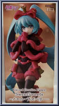Hatsune Miku (Noel Raspberry Ver.) from Exceed Creative Figures - SweetSweets manufactured by FuRyu [Front]