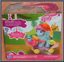 Rainbow Dash (Skateboard / Turtle) from My Little Pony: Friendship is Magic - Riding Along manufactured by Hasbro [Back]