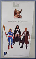 Hawkman from New 52 - Justice League manufactured by DC Collectibles [Back]