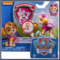 Skye from Paw Patrol - Action Pack Pup & Badge manufactured by Spinmaster [Front]