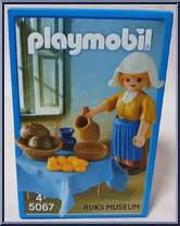 Milkmaid (Ruks Museum) from Playmobil - History manufactured by Playmobil [Front]