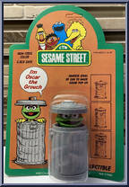 Oscar from Sesame Street - Poseable manufactured by Tara Toy [Front]