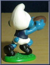 Receiver Smurf from Smurfs - Rugby manufactured by Peyo [Loose]
