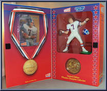 John Elway from Starting Lineup - Wheaties - Series 1 manufactured by Kenner [Front]