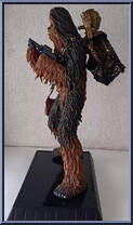 Chewbacca (Carrying C-3PO) from Star Wars - Statues manufactured by Gentle Giant [Loose]
