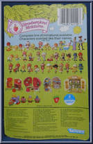 Huckleberry Pie (Catching a Fish) from Strawberryland Miniatures - Miniatures manufactured by Kenner [Back]