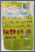 Raspberry Tart (and Rhubarb) from Strawberryland Miniatures - Miniatures manufactured by Kenner [Back]