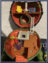Mutant Leonardo Sewer Playset (with Cards) from Teenage Mutant Ninja Turtles - Mini Mutants manufactured by Playmates [Loose]