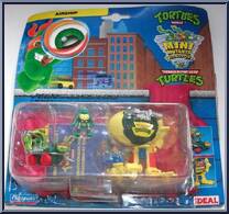 Turtle Transports - High Flyin' & Road Raggin' Combo (with Card) from Teenage Mutant Ninja Turtles - Mini Mutants manufactured by Playmates [Front]