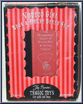 Voodoo Girl (Book & Figure Boxed Set) from Tim Burton's Tragic Toys - Deluxe manufactured by Dark Horse Comics [Back]