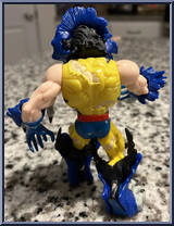 Wolverine from X-Men - Monster Armor manufactured by Toy Biz [Loose]