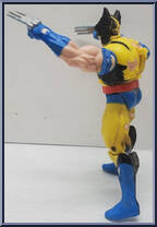 Wolverine (Battle Ravaged) from X-Men - Classics - 2000 Series manufactured by Toy Biz [Loose]