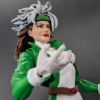 Rogue (Marvel Vs Capcom 2) (Marvel Legends) Custom Action Figure